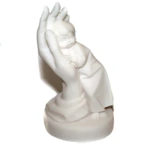 Фігура Хлопчик в долоні 13 см 395-0488