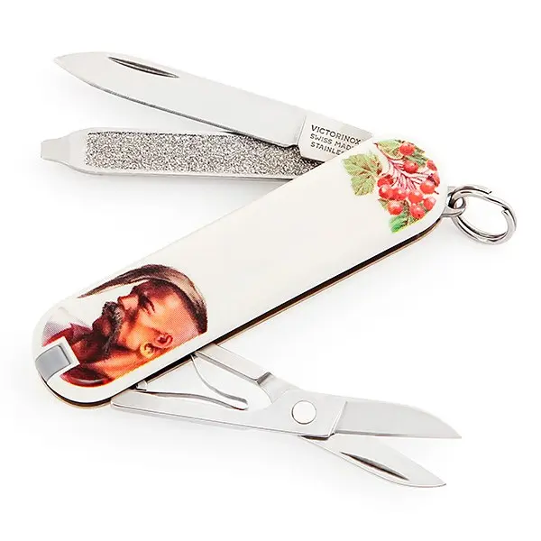 Ніж Victorinox Classic Sd Ukraine 58мм, 7 предметів, корпус - білий / Козак / калина V*06223.7R2 — фото 2