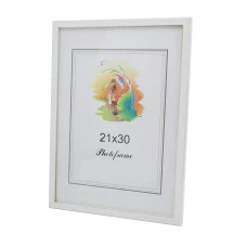 Фоторамка з пластику Chako 15 х 21 см на підставці, колір білий RD-160 White