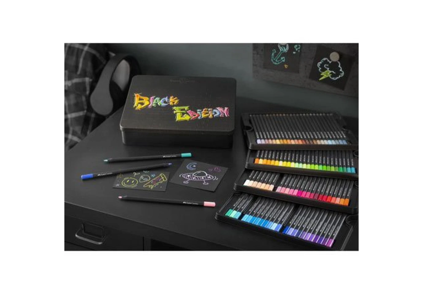 Карандаши цветные Faber-Castell 100 цветов, черное дерево, трехгранные, металлическая коробка 116490